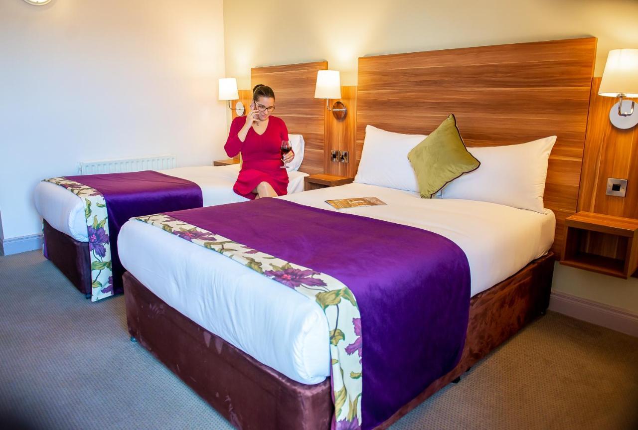 Maldron Hotel & Leisure Centre, Oranmore Galway Bagian luar foto